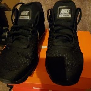Nike Air Max 2017 Sneakers